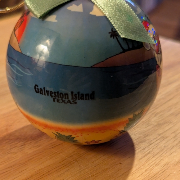 Galveston Island Texas Souvenir Ukulele Santa  Christmas Ornament - Picture 2 of 5